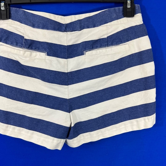 🔥2/$10 |•JOE FRESH•| Blue & White Striped Denim Jean Shorts Size 4 - Picture 4 of 11